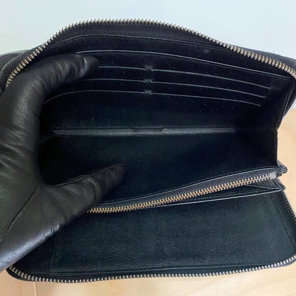 LV Black Epi Zippy Organizer Unisex SN0026 - Picture 5 of 13